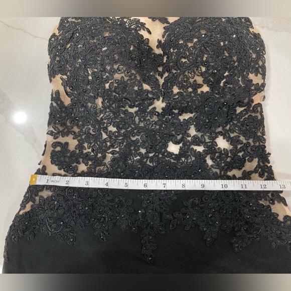 Madison James Prom dress Black Lace Backless Gown - Picture 5 of 9